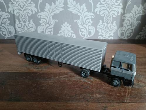 DAF 3300 + Eurotrailer (DAF Trucks) 1:50 (Lion-car), Hobby en Vrije tijd, Modelauto's | 1:50, Gebruikt, Bus of Vrachtwagen, Lion Toys