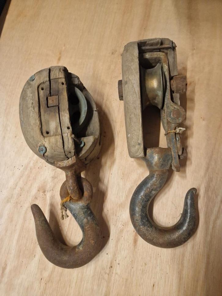 2 Oude Scheepskatrol Katrollen - Zolder Vondst, Antiek en Kunst, Antiek | Koper en Brons, Ophalen of Verzenden