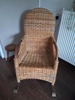 Rotan Schommelstoel - Vintage Charme, Huis en Inrichting, Stoelen, Riet of Rotan, Gebruikt, Bruin, Vintage