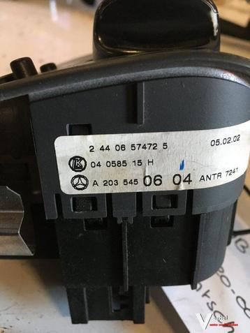 Mercedes C203 2.2 D station 2002  Lichtschakelaar A 203 545  beschikbaar voor biedingen