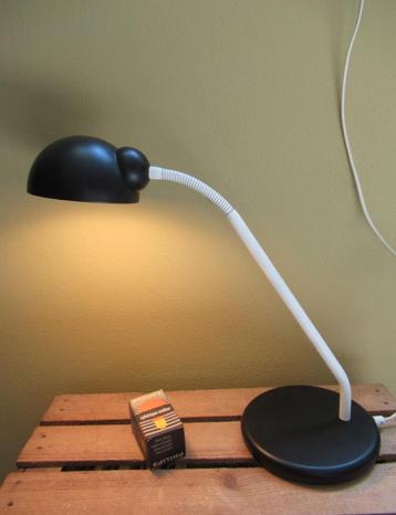 Middel grote vintage retro bureau lamp tafellamp Massive beschikbaar voor biedingen