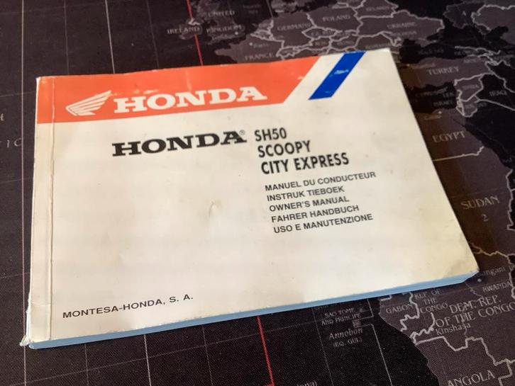 Honda SH50 Scoopy City Express Handleiding, Fietsen en Brommers, Handleidingen en Instructieboekjes, Verzenden