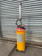 2 takt benzinepomp mengsmering origineel, Verzamelen, Ophalen, Gebruikt