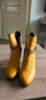 Gele Floris van Bommel Enkellaarsjes Maat 37.5, Lage of Enkellaarzen, Ophalen of Verzenden, Zo goed als nieuw, Geel