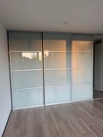 Kledingkast met schuifdeuren en railsysteem., Ophalen, 200 cm of meer, Glas, Zo goed als nieuw