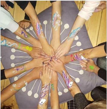 Schminken Glittertattoo  kinderfeestje glittertattoos  beschikbaar voor biedingen