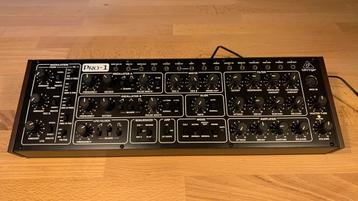 Behringer PRO-1 Analoge synthesizer beschikbaar voor biedingen