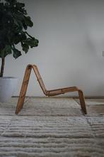 Zeer uniek design lounge stoel - rotan / bamboe, Ophalen of Verzenden, Zo goed als nieuw, Stoel