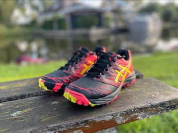 Hockeyschoenen Asics maat 39 beschikbaar voor biedingen