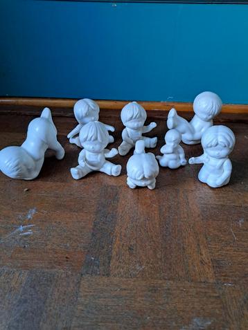 Set van 8 Vintage Beeldjes beschikbaar voor biedingen