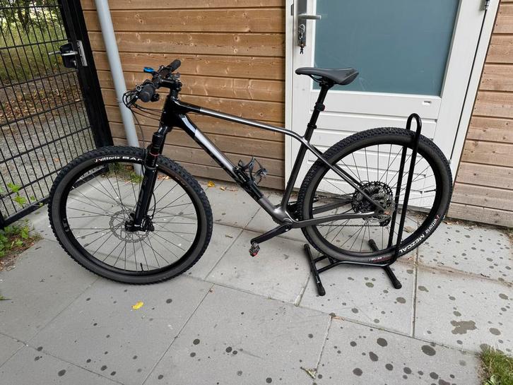Orbea alma m30 maat L carbon, Fietsen en Brommers, Fietsen | Mountainbikes en ATB, Zo goed als nieuw, Overige merken, Hardtail