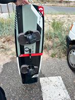Reedin kevpro V3 136, Watersport en Boten, Kitesurfen, Twintip, Ophalen of Verzenden, Zo goed als nieuw, 4 m² of minder