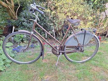 Batavus damesfiets met versnellingen beschikbaar voor biedingen