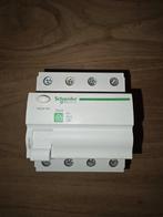 Schneider componenten (groepenkast), Ophalen of Verzenden, Zo goed als nieuw