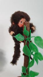 Vintage Mini Monchhichi poppetjes, boom en schommel. 8B11, Verzamelen, Tweedehands verkoop, Tweedehands verkoop, Gebruikt, Ophalen of Verzenden