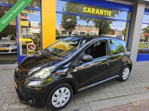 Toyota Aygo 1.0 VVT-i Now, Auto's, Toyota, Bedrijf, Te koop, Aygo, ABS, Airbags, Airconditioning, Alarm, Centrale vergrendeling