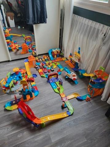 Vtech Toet Toet Auto's mega collectie beschikbaar voor biedingen