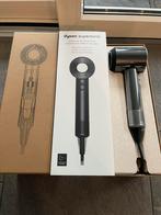 Dyson föhn HD08 - black grey, Ophalen of Verzenden, Zo goed als nieuw, Föhn of Haardroger