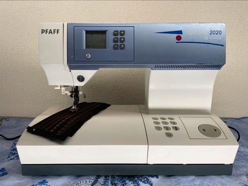 Pfaff Tiptronic 2020 naaimachine, Hobby en Vrije tijd, Naaimachines en Toebehoren, Naaimachine, Pfaff, Ophalen of Verzenden
