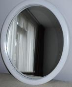 Ovale spiegel witte houten rand. Hoog 67 cm breed 58 cm, Ophalen, Gebruikt, Minder dan 100 cm, Ovaal