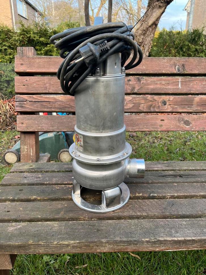 Dompelpomp ebara dw vox m150, Tuin en Terras, Waterpompen, Zo goed als nieuw, Dompelpomp, Ophalen of Verzenden