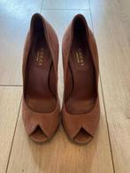 Gucci peep toe hoge hakken - maat 36, Kleding | Dames, Schoenen, Ophalen of Verzenden, Zo goed als nieuw, Roze
