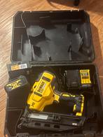 Dewalt Tacker DCN660D2 18v XR accu 4.0 lader koffer, Doe-het-zelf en Verbouw, Gereedschap | Boormachines, Ophalen of Verzenden