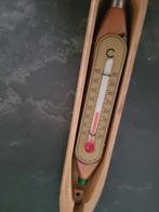 thermometer bevestigd in antieke weefspoel, Huis en Inrichting, Binnenthermometer, Ophalen of Verzenden, Zo goed als nieuw