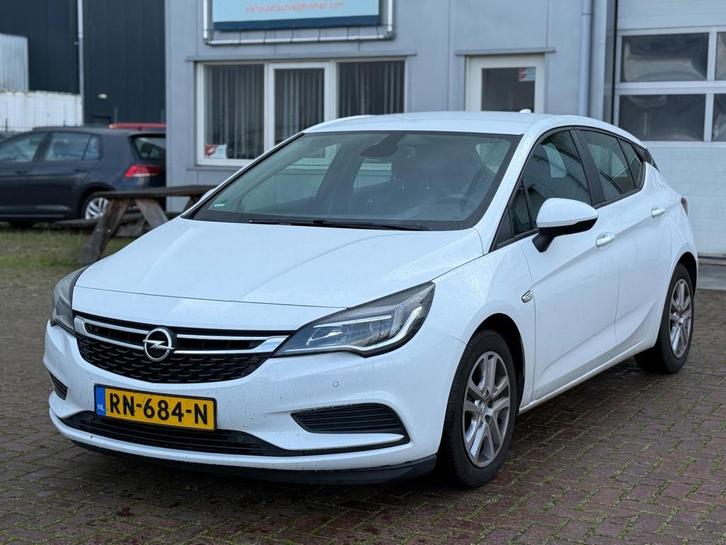 Opel Astra 1.6 CDTI Online Edition Export, Auto's, Opel, Bedrijf, Te koop, Astra, ABS, Airbags, Airconditioning, Alarm, Boordcomputer