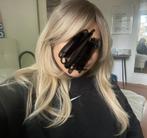 Nieuwe blonde pruik steil haar met curtain bang, Ophalen of Verzenden, Nieuw