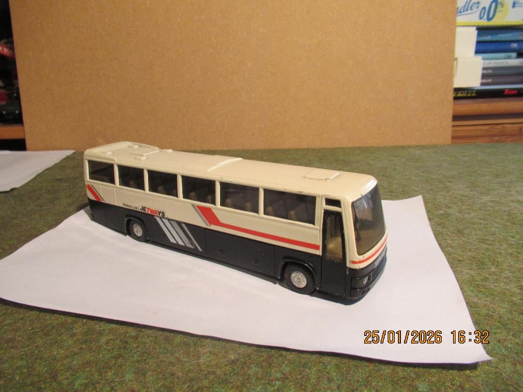 JOAL  Volvo  Bus, Hobby en Vrije tijd, Modelauto's | 1:50, Ophalen of Verzenden, Gebruikt, Bus of Vrachtwagen, Overige merken