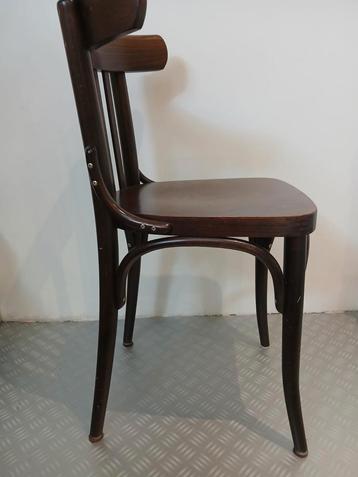 4 stoelen donker hout beschikbaar voor biedingen
