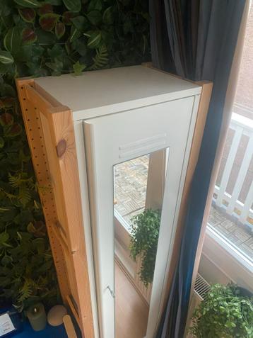 IKEA Ivar kast met sleutel en spiegel - Zo goed als nieuw! - afbeelding 2