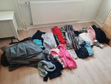 GRATIS!!! Enorm Groot Kledingpakket Dames Kleding GRATIS!!! beschikbaar voor biedingen
