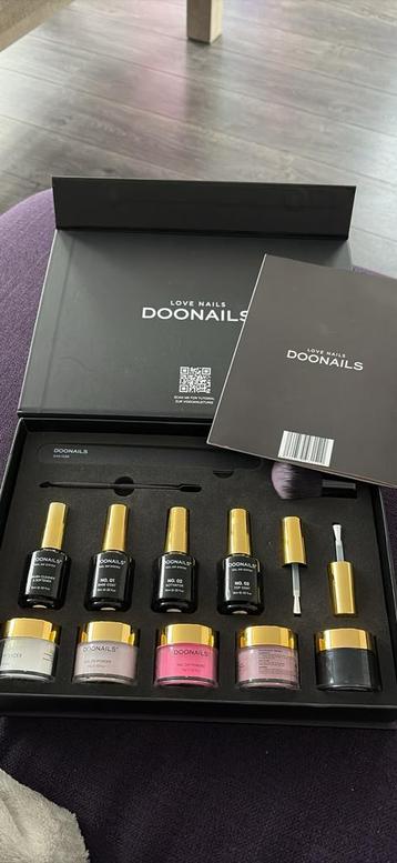 Doonails set beschikbaar voor biedingen