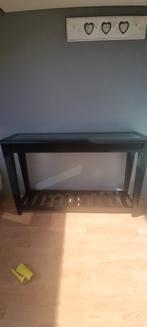 Zwarte sidetable met glasplaat, 25 tot 50 cm, 100 tot 150 cm, Rechthoekig, Zo goed als nieuw