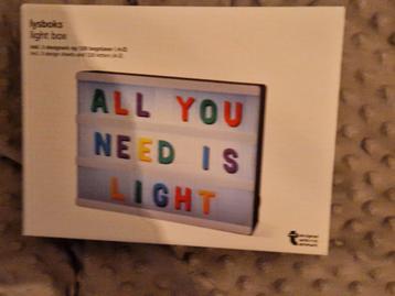 leuke lightbox beschikbaar voor biedingen