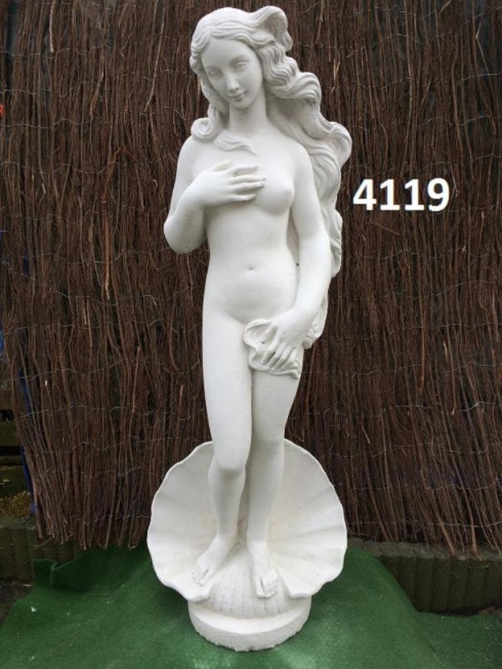 Vrouw op schelp, Tuin en Terras, Tuinbeelden, Nieuw, Mensenbeeld, Beton, Ophalen
