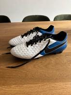 Voetbalschoenen Nike Tiempo maat 43, Sport en Fitness, Voetbal, Schoenen, Zo goed als nieuw, Maat M, Ophalen of Verzenden