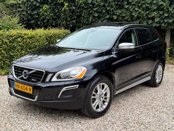 XC60 2.0 T Powershift R Design - Leder - Pano Dak beschikbaar voor biedingen