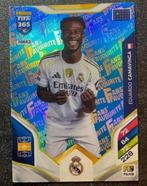 Panini Fifa365 2026 BLUE PAR. FANS’ FAVOURITE CAMAVINGA REAL, Hobby en Vrije tijd, Stickers en Plaatjes, Verzenden, Zo goed als nieuw
