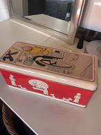 Kuifje koekblik. Kleine bachadiging aan zijkant, Verzamelen, Blikken, Ophalen of Verzenden, Zo goed als nieuw, Koek(jes), Overige merken