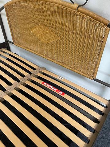 2 persoons rotan & metalen bed