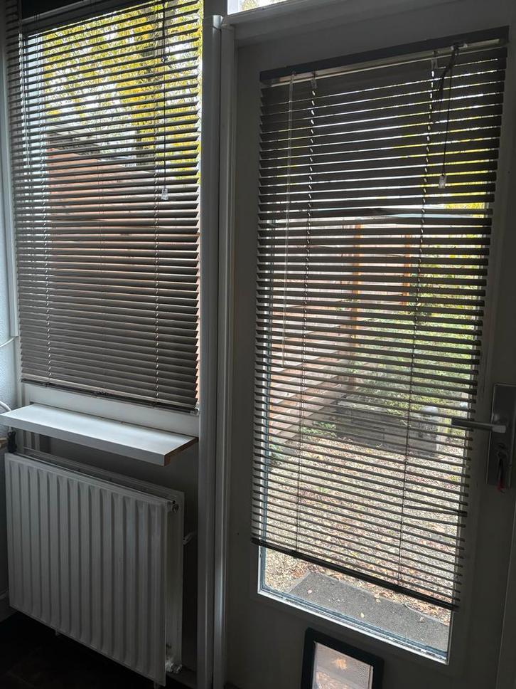 Bruine aluminium jaloezieën - Verschillende maten, Huis en Inrichting, Stoffering | Gordijnen en Lamellen, Zo goed als nieuw, 100 tot 150 cm