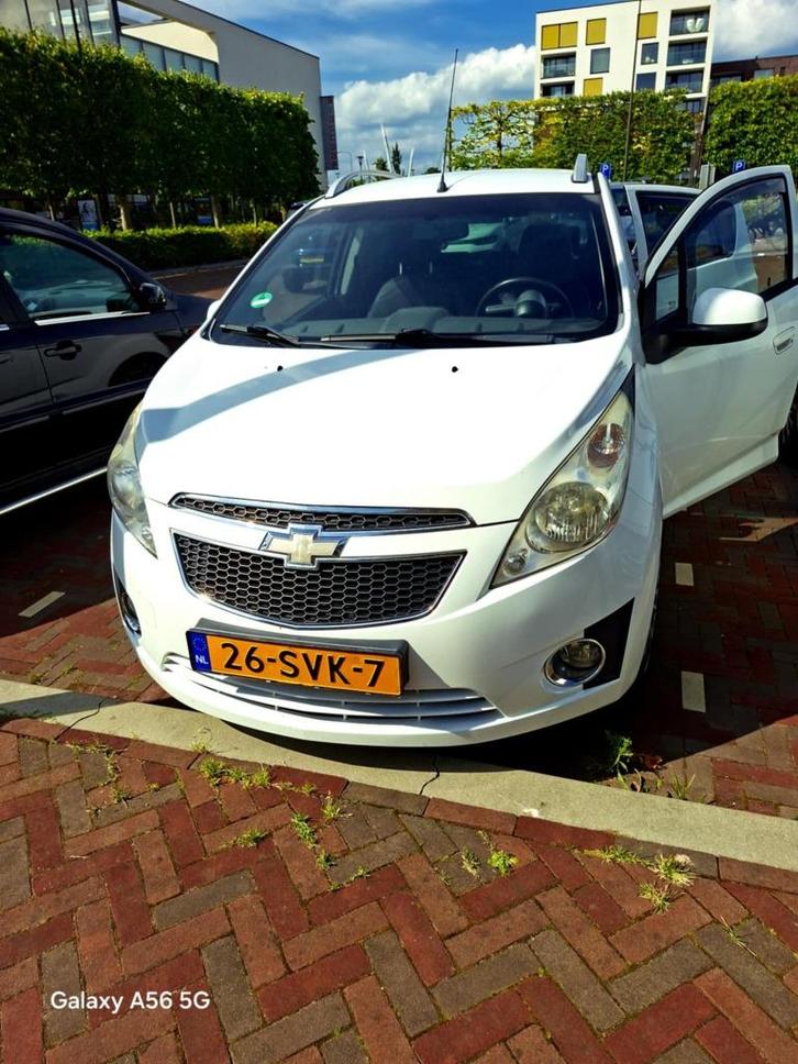 Chevrolet Spark 1.0 Bifuel bj 2011 Wit, Auto's, Chevrolet, Particulier, Spark, Airbags, Airconditioning, Centrale vergrendeling