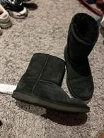 UGG laarzen maat 35 origineel zgan, Kleding | Dames, Schoenen, UGG, Zwart, Lage of Enkellaarzen, Ophalen of Verzenden