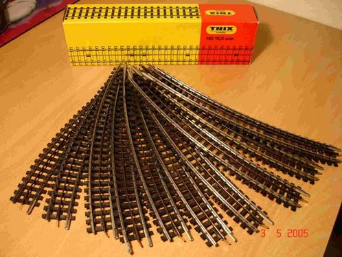 Trix Express ronde rails R2 30 gr, 24 gr, Hobby en Vrije tijd, Modeltreinen | H0, Zo goed als nieuw, Rails, Gelijkstroom, Trix