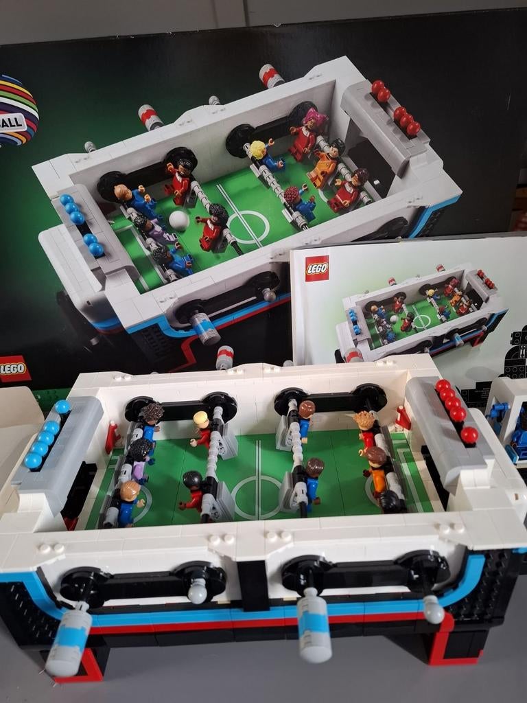 Tafelvoetbal  kompleet een gebouw, Kinderen en Baby's, Speelgoed | Duplo en Lego, Ophalen of Verzenden