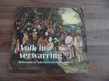 Volk in verwarring- Enny de Bruijn (red) beschikbaar voor biedingen