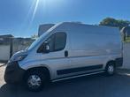 Peugeot Boxer 330 2.2 HDI L2H2 Première/CAMERA/AIRCO/3 ZITS, Voorwielaandrijving, Euro 5, Stof, Gebruikt
